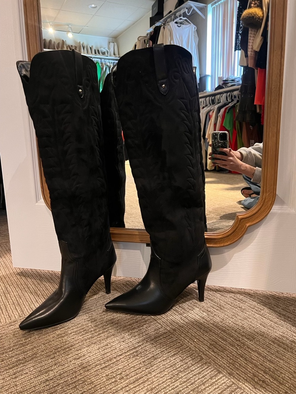Women's Black Knee-High Pointed Toe Stiletto Boots